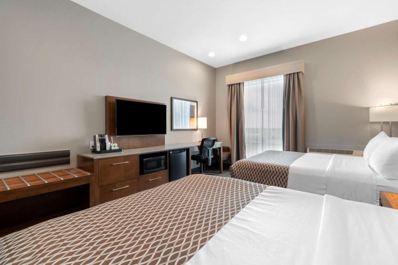 Best Western Plus East Side Саскатун Экстерьер фото