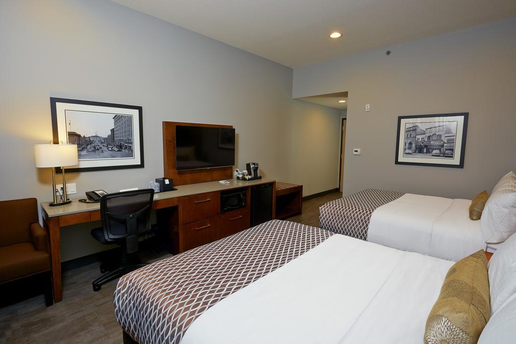 Best Western Plus East Side Саскатун Номер фото